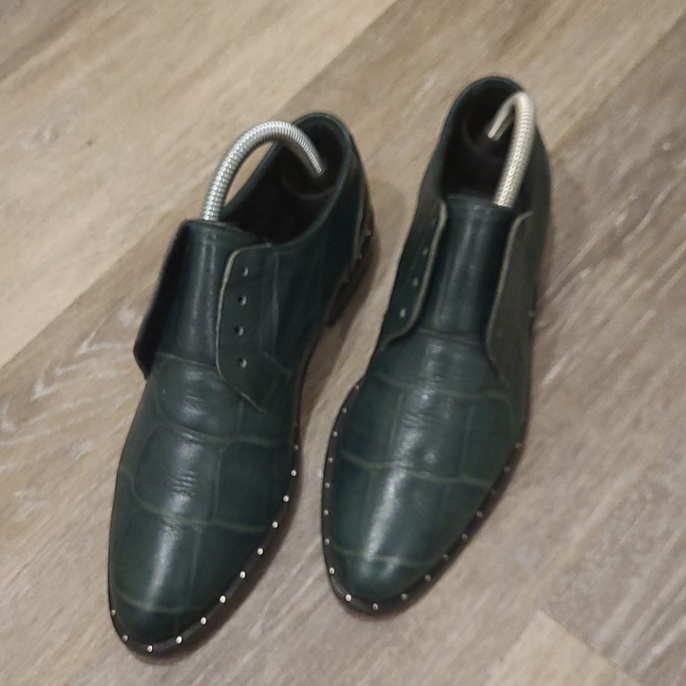 Freda Salvador croc embossed green oxford size 7